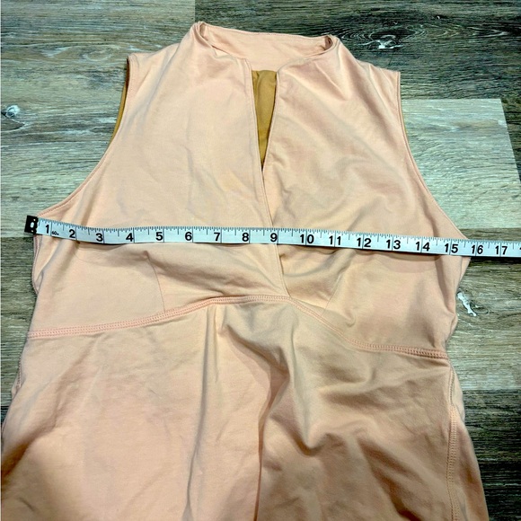 Lululemon top - Picture 5 of 5